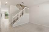 10021 Villa Circle - Photo 5
