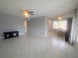 100 Kingswood - Photo 2