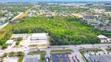 4527 Babcock Street - Photo 15