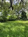 1545 32nd St - Photo 4