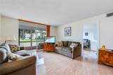 811 Hollybrook Dr - Photo 1