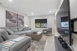 425 25th St - Photo 2
