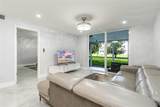 9523 Hollybrook Lake Dr - Photo 16