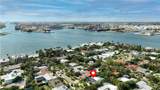 1951 24 AVE - Photo 3