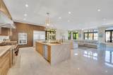 156 Fiesta Way - Photo 7