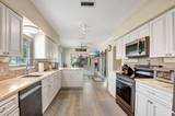 10260 Greentrail Dr N - Photo 22