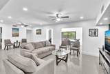 410 Country Club Cir - Photo 15