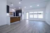 245 20th St - Photo 2
