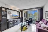 2831 Somerset Dr - Photo 9