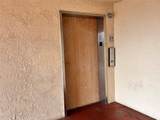 3233 Riverside Dr - Photo 29
