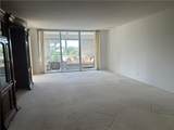 3970 Oaks Clubhouse Dr - Photo 15