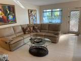 2060 Cambridge C - Photo 15