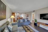 8980 Hollybrook Blvd - Photo 18
