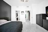 455 39th St - Photo 20