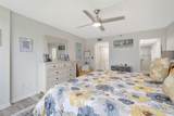 899 Jeffery St - Photo 15
