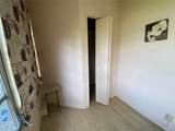 1026 Cambridge B - Photo 28