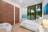2421 Barcelona Dr - Photo 32