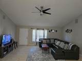 585 Floresta Drive - Photo 4
