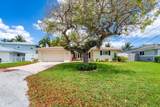 571 12th St - Photo 2