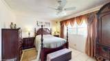 1035 Country Club Dr - Photo 15