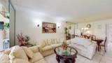 1035 Country Club Dr - Photo 4