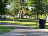 605 Oaks Dr - Photo 14