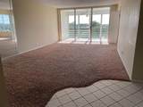 605 Oaks Dr - Photo 4