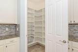 10101 Fernwood Avenue - Photo 15