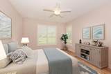 10101 Fernwood Avenue - Photo 9
