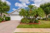 590 Valencia Cir - Photo 2