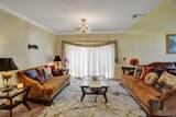 2565 Kerry Dr - Photo 12