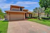 2565 Kerry Dr - Photo 2