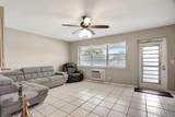 287 Farnham L - Photo 4