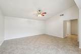 1091 Manor Dr - Photo 3