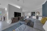 7808 Exeter Blvd - Photo 12