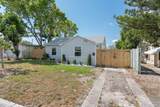 906 29th St - Photo 3