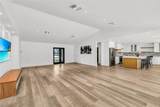 832 Appleby St - Photo 16