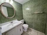 800 Parkview Dr - Photo 14