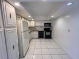 800 Parkview Dr - Photo 2