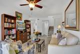 646 University Dr - Photo 22