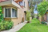 646 University Dr - Photo 4