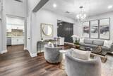 2404 Venetian Way - Photo 4