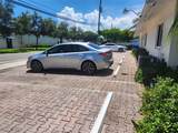 1099 32nd St - Photo 12