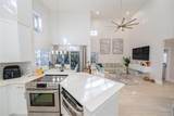 533 Bedford Ave - Photo 3