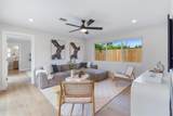 860 34th St - Photo 4