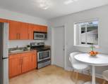 932 Moffett St - Photo 3