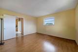2721 Garden Dr N - Photo 11