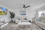356 Brittany H - Photo 10