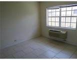 724 Truman - Photo 2