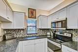 200 Uno Lago Drive - Photo 8